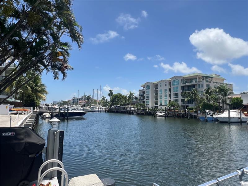 Image 8 of 8 For 180 Isle Of Venice Dr  99
