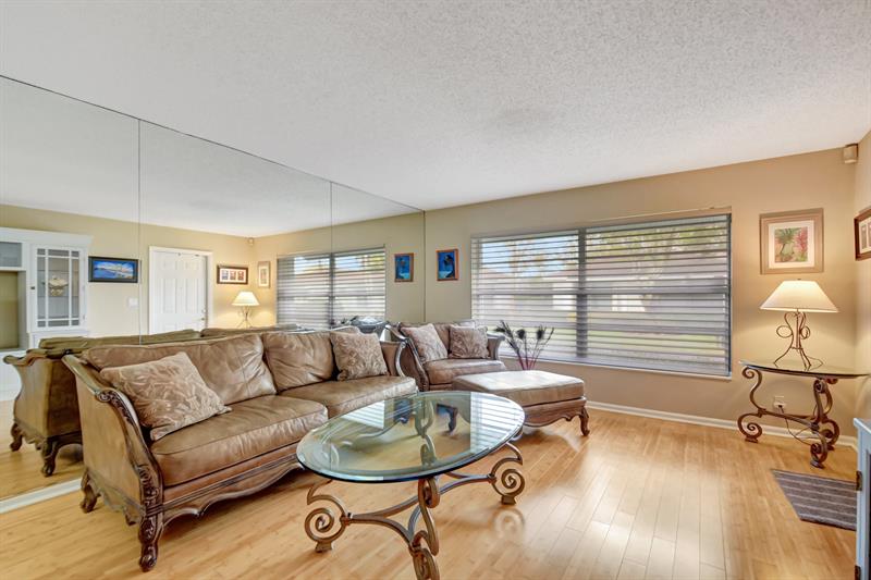 Image 10 of 66 For 9800 Pecan Tree Drive  B
