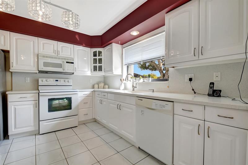 Image 26 of 66 For 9800 Pecan Tree Drive  B