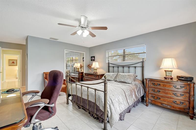 Image 29 of 66 For 9800 Pecan Tree Drive  B