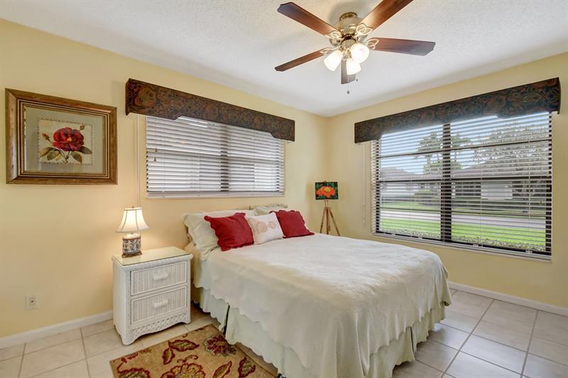 Image 36 of 66 For 9800 Pecan Tree Drive  B
