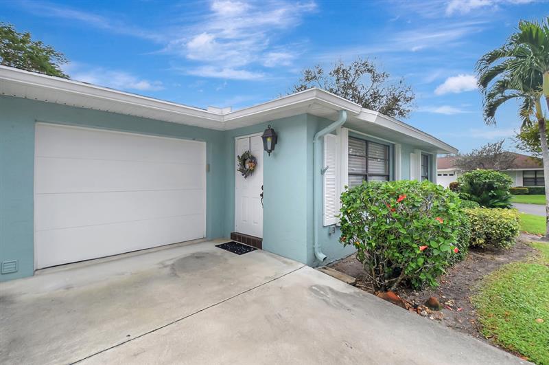 Image 6 of 66 For 9800 Pecan Tree Drive  B