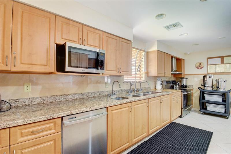 Image 62 of 66 For 9800 Pecan Tree Drive  B