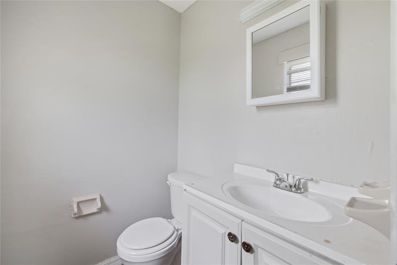 Image 10 of 37 For 4404 35th Ave