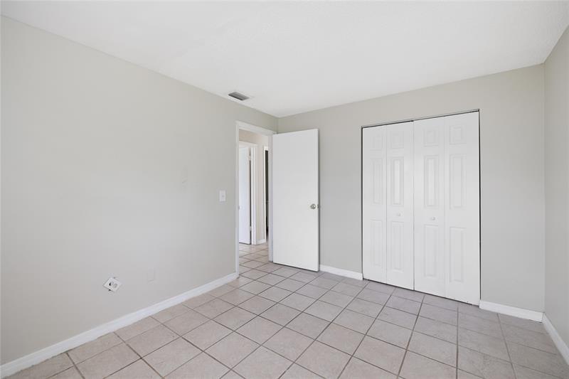 Image 8 of 37 For 4404 35th Ave