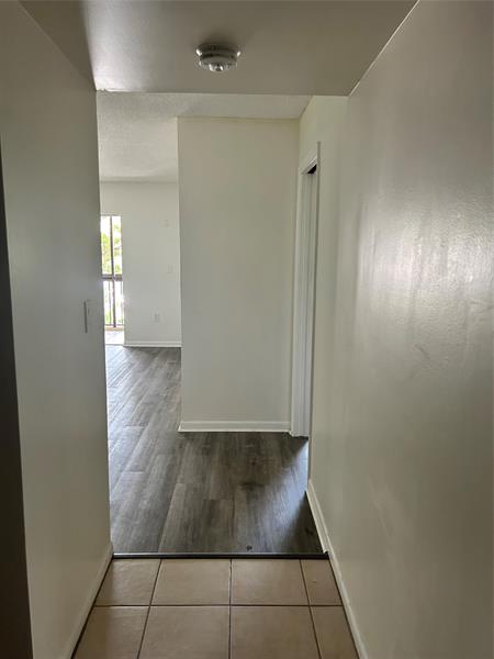Image 7 of 16 For 711 Pine Island Rd  319