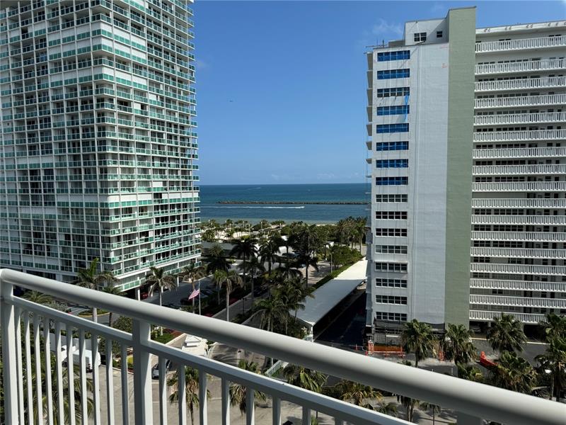 Image 11 of 53 For 1920 Ocean Dr  1002