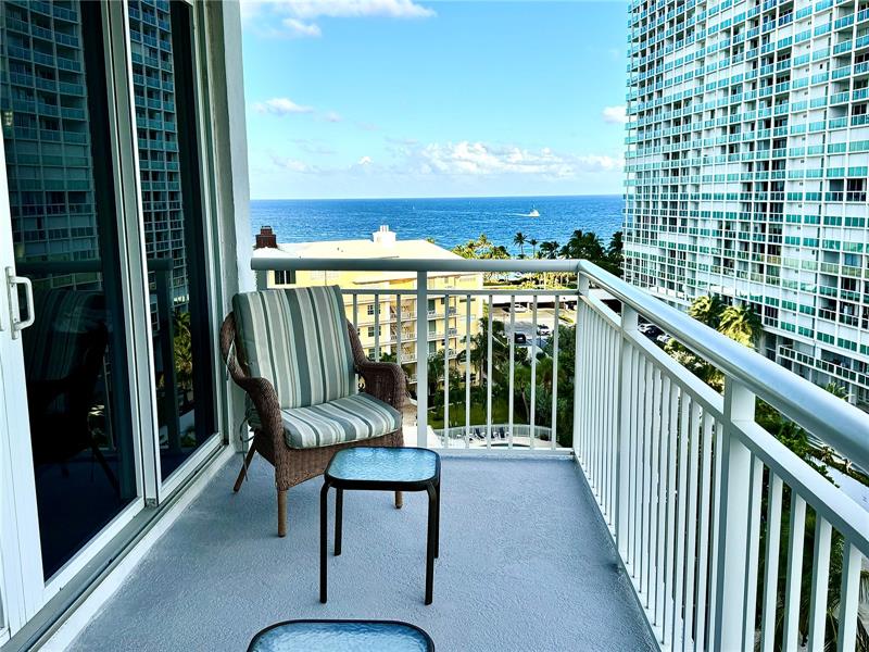 Image 39 of 53 For 1920 Ocean Dr  1002