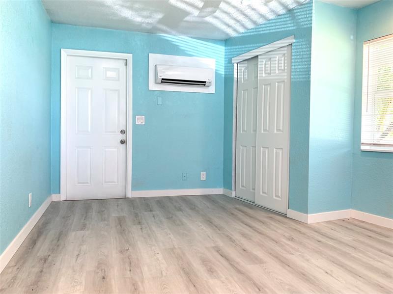 Image 29 of 44 For 764 7th St  