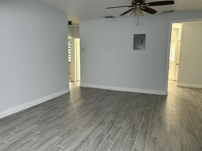 Image 4 of 12 For 119 22nd Ave