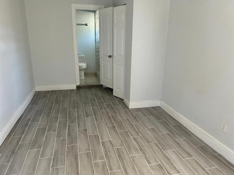 Image 7 of 12 For 119 22nd Ave