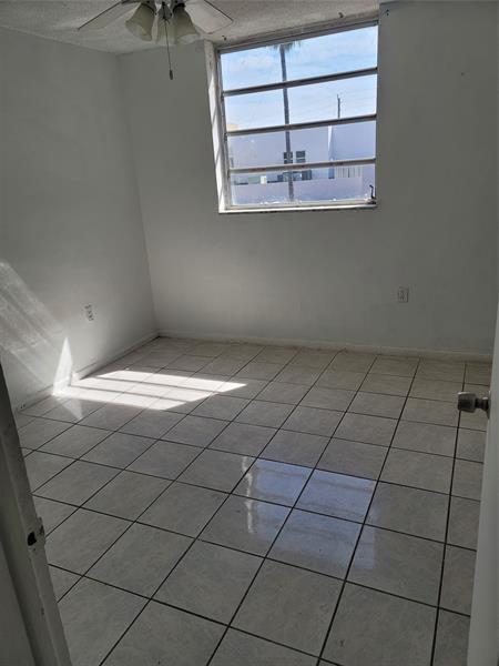 Image 13 of 22 For 1145 Normandy Dr  206