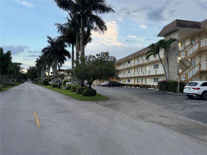 Details for 5111 Oakland Park Blvd  307, Lauderdale Lakes, FL 33313