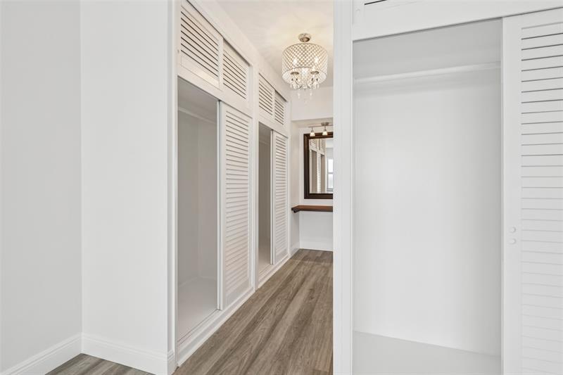 Image 13 of 21 For 3700 Galt Ocean Dr.  901
