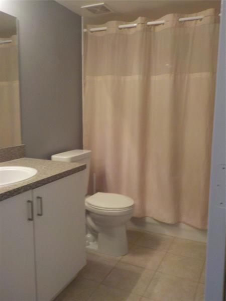 Image 16 of 32 For 5061 Wiles Rd  206