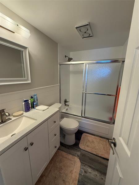 Image 7 of 10 For 4117 Bougainvilla Dr  412