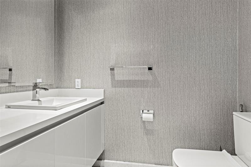 Image 25 of 42 For 701 Fort Lauderdale Beach Blvd  1205