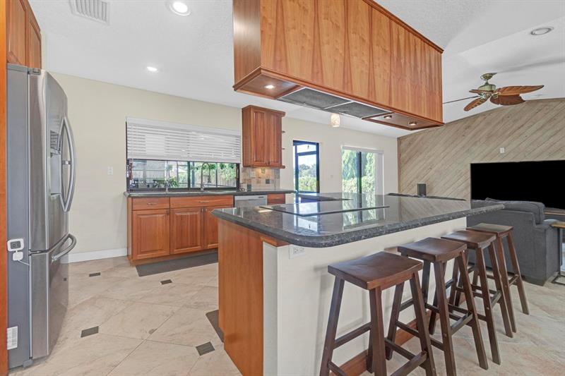 Image 15 of 46 For 21254 Turquoise Way