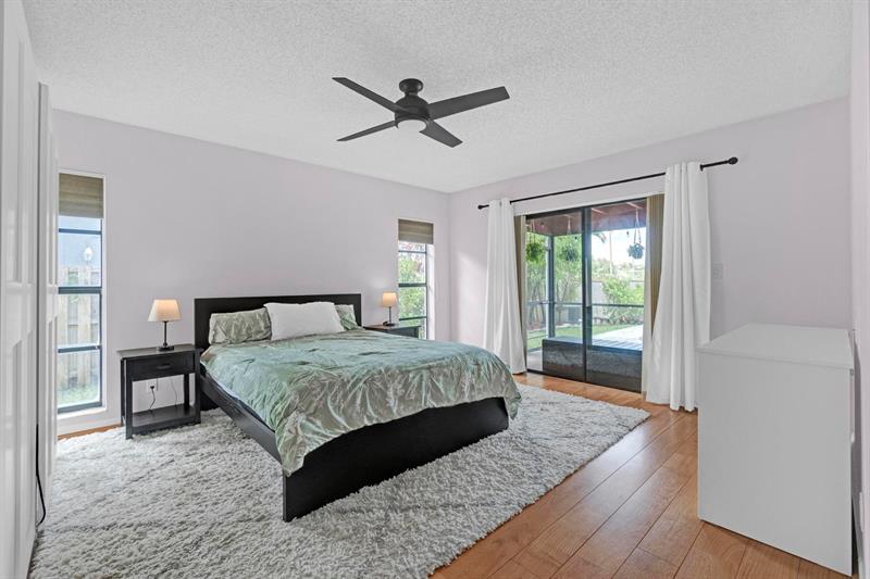 Image 17 of 46 For 21254 Turquoise Way