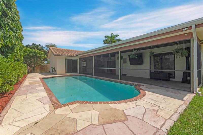 Image 36 of 46 For 21254 Turquoise Way