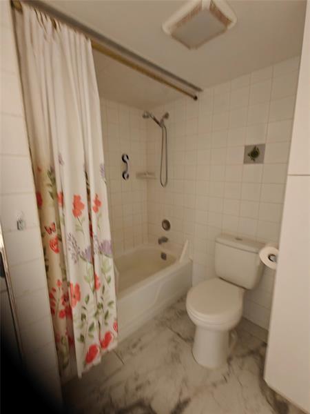 Image 12 of 12 For 9351 Lime Bay Blvd  212