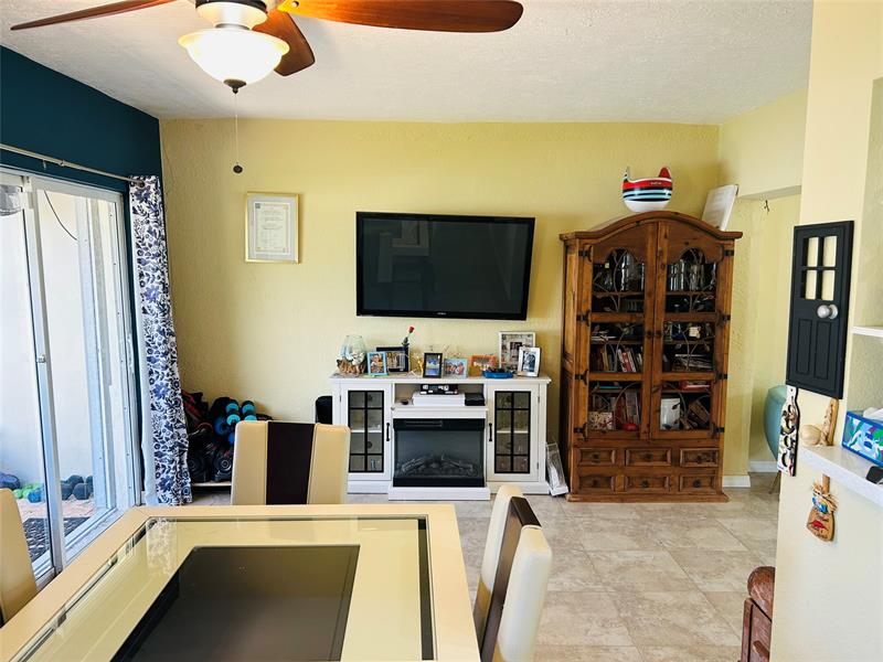 Image 11 of 21 For 2250 79th Ave