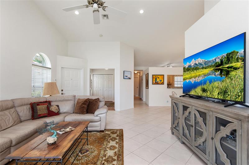 Image 8 of 50 For 15430 Floral Club Rd
