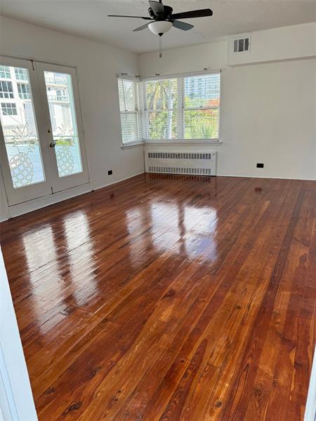 Image 8 of 15 For 3000 Granada St.  10