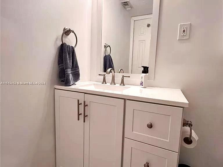 Image 13 of 19 For 7483 82nd St  A208