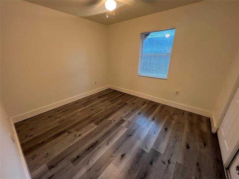 Image 10 of 15 For 238 14th St  03