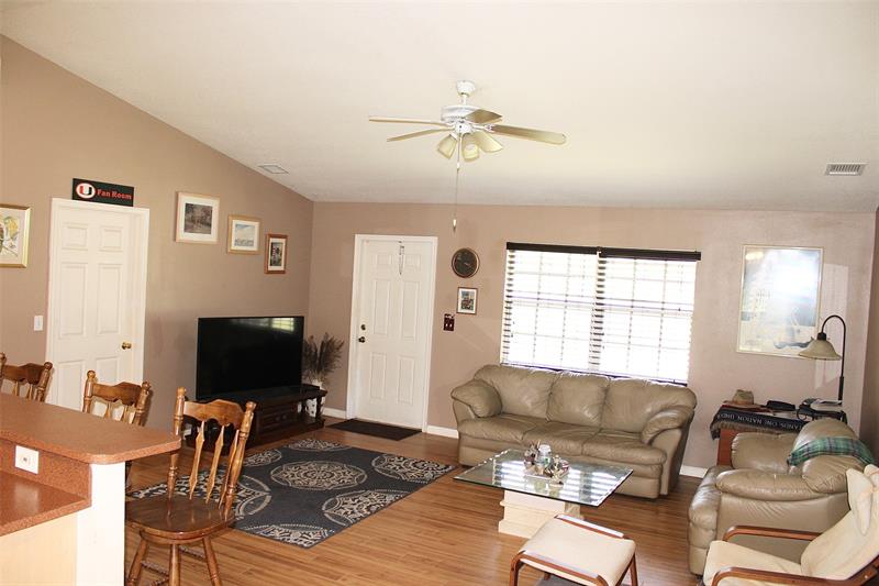 Image 6 of 20 For 10513 4th Ave