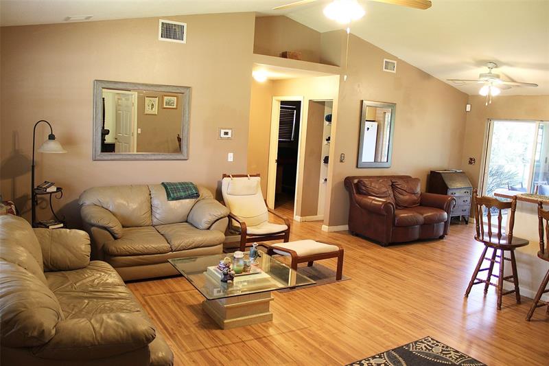 Image 7 of 20 For 10513 4th Ave