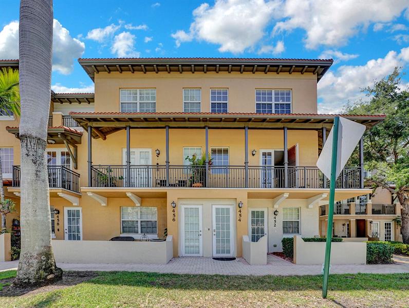 Details for 454 147th Ave  4601, Pembroke Pines, FL 33027