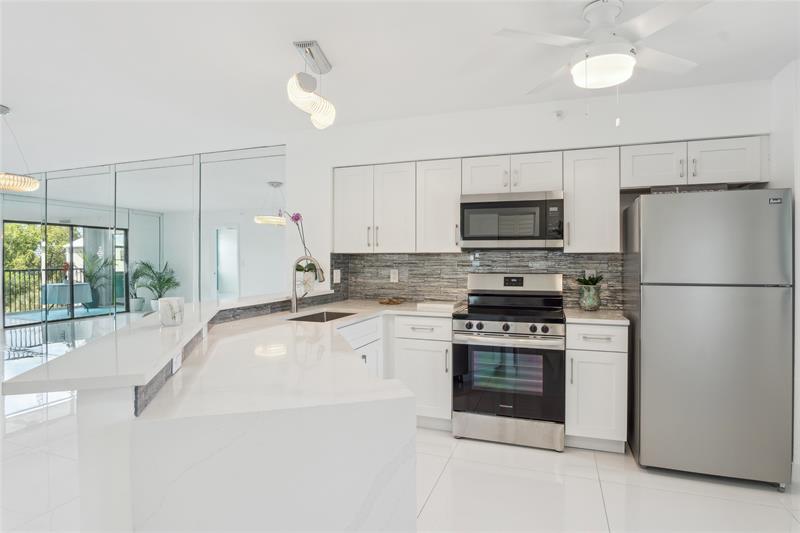 Image 15 of 34 For 2205 Cypress Bend Dr  501