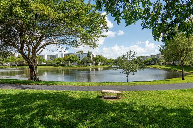 Image 33 of 34 For 2205 Cypress Bend Dr  501