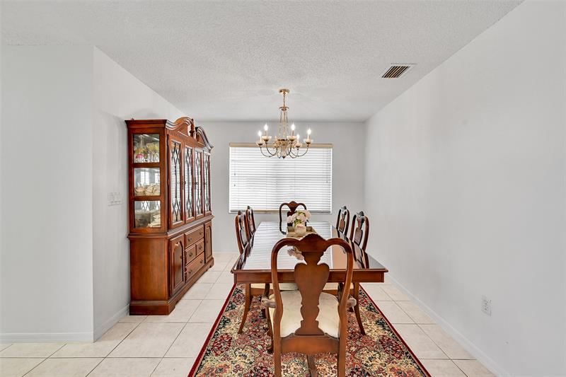 Image 22 of 65 For 11600 52nd Ct