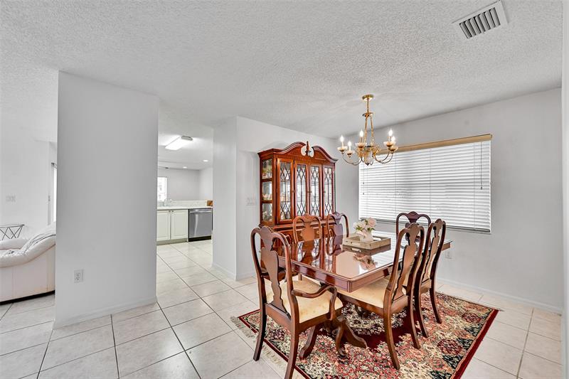 Image 23 of 65 For 11600 52nd Ct