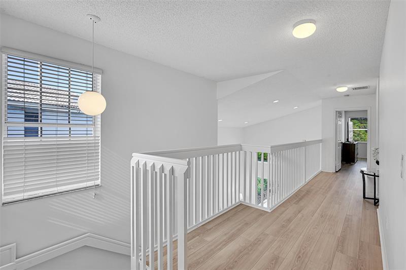 Image 34 of 65 For 11600 52nd Ct