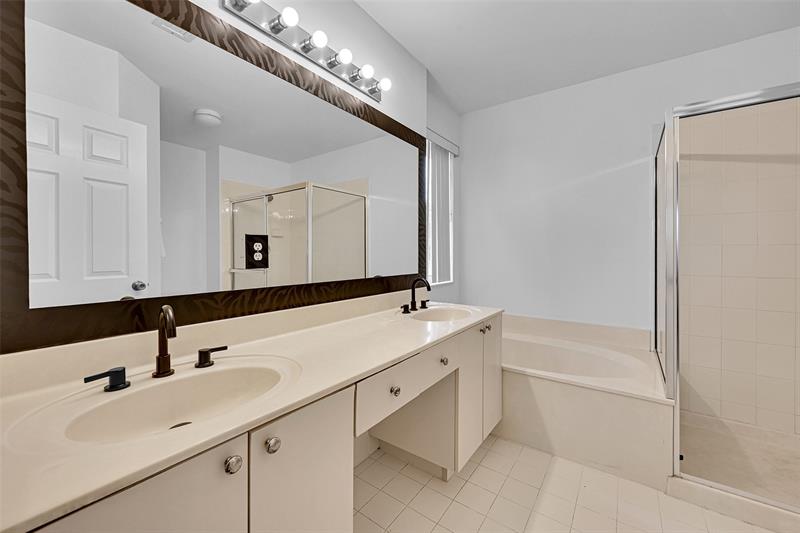 Image 40 of 65 For 11600 52nd Ct