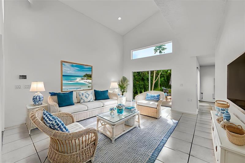 Image 7 of 65 For 11600 52nd Ct