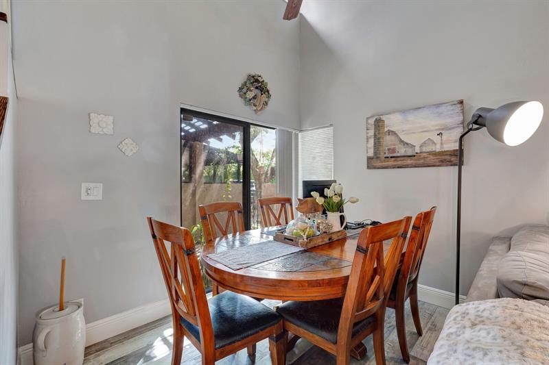 Image 15 of 40 For 2242 39th Av  2242