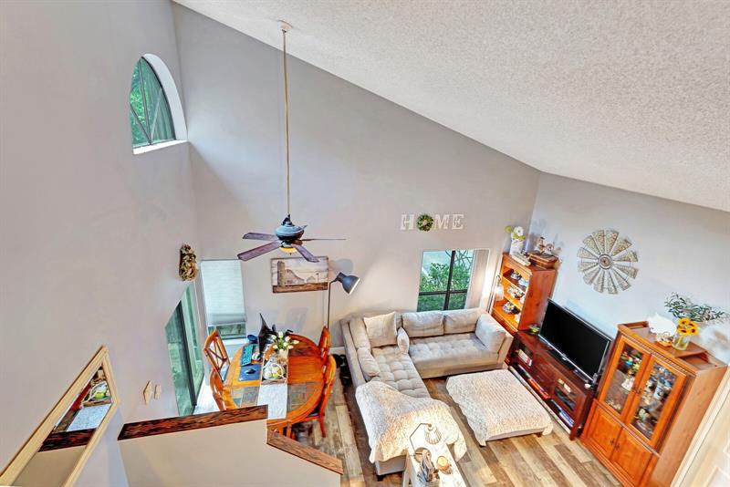 Image 26 of 40 For 2242 39th Av  2242