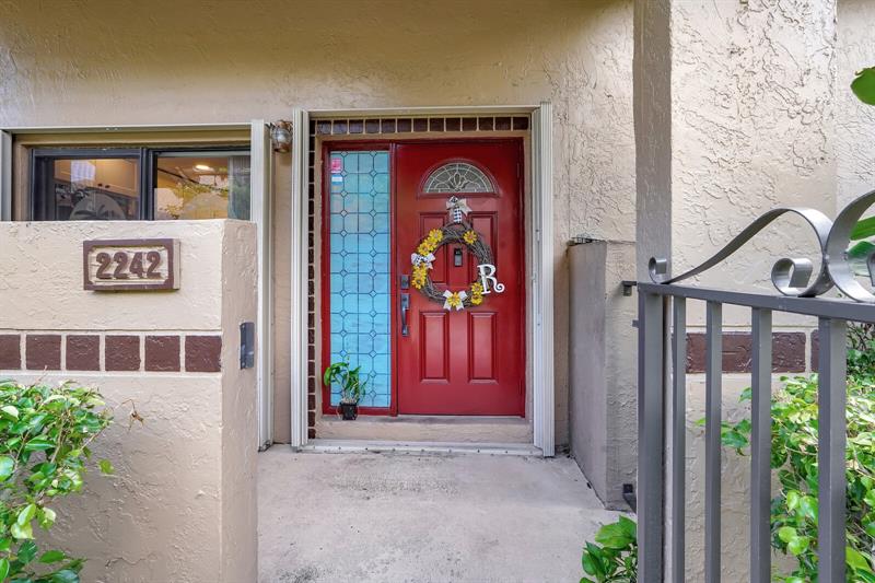 Image 8 of 40 For 2242 39th Av  2242