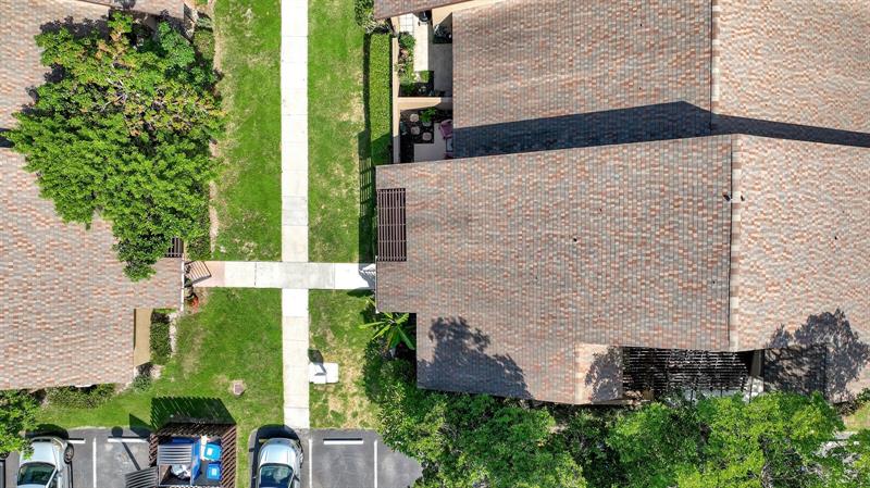 Image 40 of 41 For 2242 39th Ave