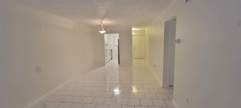 Image 17 of 21 For 600 2nd Ave  235