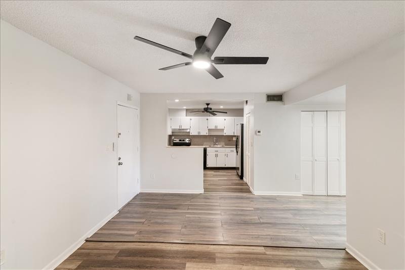 Image 8 of 26 For 5100 41st St  321