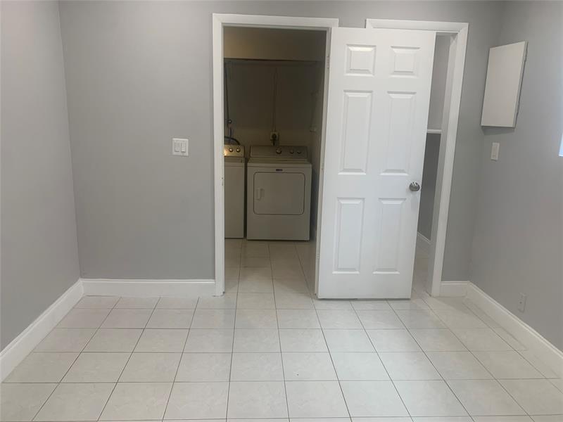 Image 14 of 16 For 2761 69th Ave