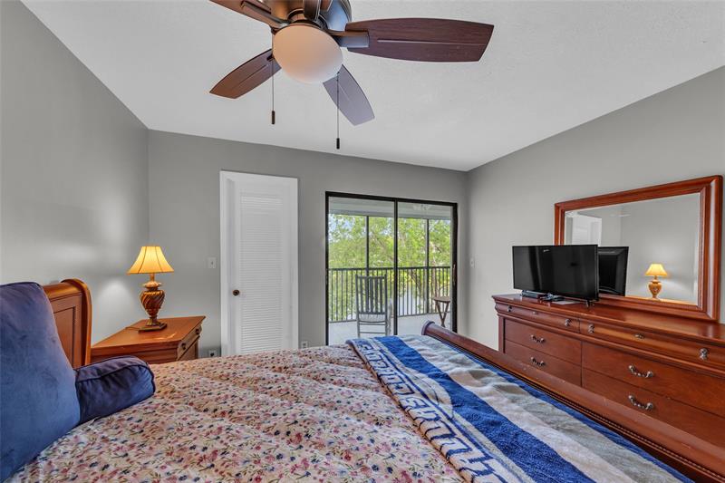 Image 19 of 43 For 7466 Ashmont Cir  303