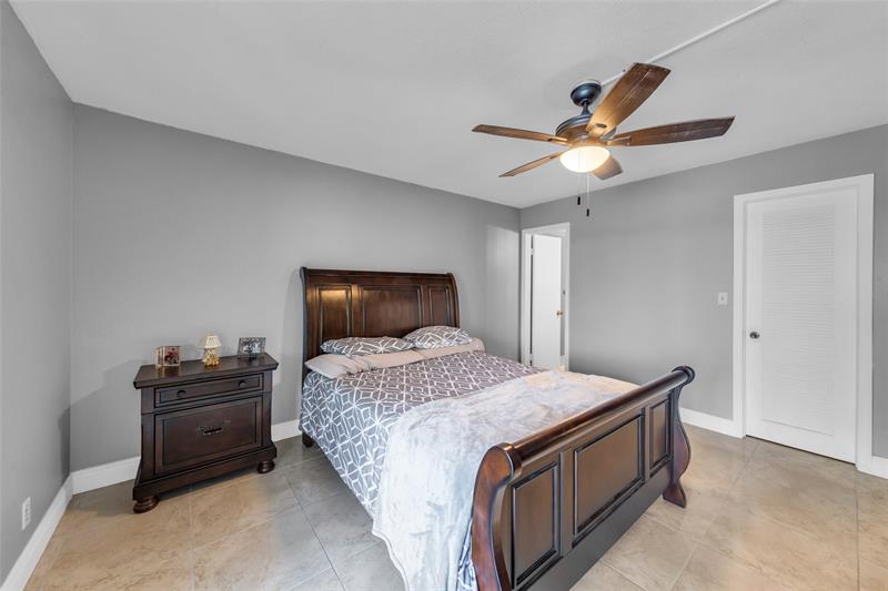 Image 28 of 43 For 7466 Ashmont Cir  303