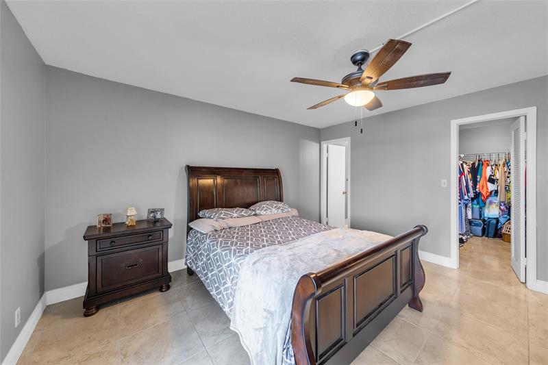 Image 29 of 43 For 7466 Ashmont Cir  303